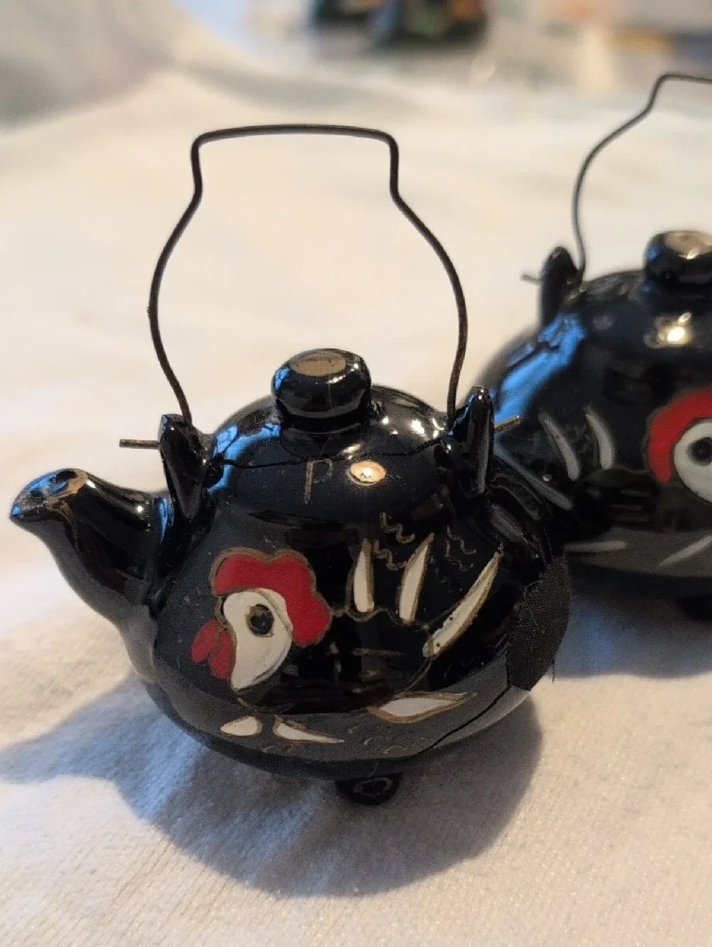 Vintage Porcelain Black Teapot Salt And Pepper Shakers With Painted Chicken